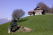 Ein altes Bauernhaus in St. Niklausen, mehr oder weniger im Originalzustand. (Bild: Archiv Neue OZ / Robert Hess)