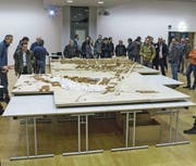 Das eindrückliche Modell der Stadt Zug im Massstab 1:500 soll am neuen Standort für die Öffentlichkeit jederzeit zu besichtigen sein. (Bild: Reinhard Zimmermann/PD)