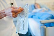 Der Krankenversichererverband Curafutura will eine neue Finanzierung des Gesundheitswesens. (Bild: Boris Bürgisser (Luzern, 1. Dezember 2015))