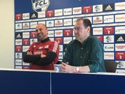 FCL-Trainer Markus Babbel (links) mit Kommunikationschef Max Fischer an der Pressekonferenz vor dem Spiel gegen Lausanne. (Bild: Sara Häusermann / Luzernerzeitung.ch)
