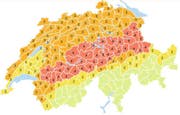 Die Gefahrenkarte des Bundes macht es deutlich: In der Zentralschweiz besteht Gefahrenstufe 4, das bedeutet «grosse Gefahr». (Bild: meteoschweiz.admin.ch)