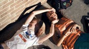 «Don't mess with Texas.» Die Aufschrift auf Laylas (Devon Keller) T-Shirt ist kein Zufall. «Ich liebe Texas», sagt Regisseurin Micah Magee, «sähe es aber gerne, wenn sich dort manche Dinge änderten.» (Bild: Look Now/PD)