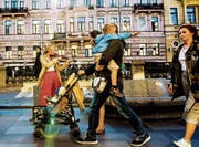 Russland hat mit 150 Millionen Konsumenten Potenzial – doch es gilt, wichtige Punkte zu beachten. (Bild: Srdjan Suki/EPA (St. Petersburg, 28. Juni 2017))