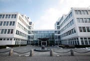 Das Hauptgebäude von Glencore in Baar. (Bild: Stefan Kaiser / Neue ZZ)