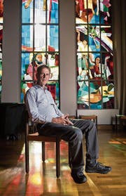 Fritz Gloor in der Lukaskirche Luzern.