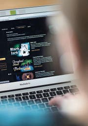Mit dem neuen Geldspielgesetz dürfen nur noch Schweizer Unternehmen Online-Casinos anbieten. Bild (Bild: : Gaëtan Bally/Keystone)