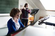 Für Ihre Rechte haben die Instrumentallehrerinnen und -lehrer erfolgreich auf der juristischen Klaviatur gespielt. (Bild: Corinne Glanzmann / Neue LZ)