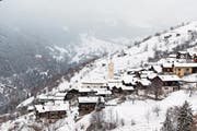 Von der Abwanderung bedroht: das Dorf Albinen. (Bild: Cyril Zingaro/KEY)
