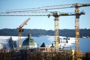 Trotz Bauboom: Im Kanton Zug gibt es nur wenige freie Wohnungen. (Bild: Christof Borner-Keller / Neue ZZ)
