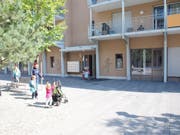 Ebikon entwickelt sich und verzeichnet mehr Steuerpflichtige. Auch die Schülerzahlen und die ältere Wohnbevölkerung nehmen zu. Im Gebiet Halte neben den Bahnhof ist ein neues Quartier mit Kindergarten und Altersbetreuung entstanden. (Bild PD)