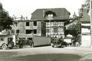 1934 Abriss des alten Pneumatikhaus-Gebäudes. Hinten gut sichtbar die Spitalmühle. (Bild: pd)