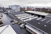 Erhalten die Zugerland Verkehrsbetriebe hier einen neuen Hauptstützpunkt? Der Kantonsrat gibt darauf in den nächsten Monaten eine Antwort. (Bild: Werner Schelbert / Neue ZZ)