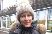 «Das Fest gefällt mir, weil es etwas nicht Alltägliches ist und es schön ist, eine Schweizer Tradition zu sehen. » Sibylle Huwiler, Cham (Bild: Maria Schmid / Neue ZZ)
