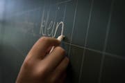 Die «Schnüerlischrift» wird zukünftig im Kanton Nidwalden von der Basisschrift abgelöst. (Bild: Pius Amrein / Neue LZ)