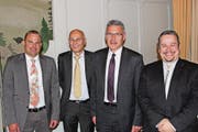 Sie sind als offizielle Nationalratskandidaten der SVP gewählt worden (von links): Marcel Dettling, Oberiberg, Roland Lutz, Einsiedeln, Pirmin Schwander, Lachen, Xaver Schuler, Seewen. (Bild: Ruggero Vercellone)