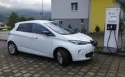 Die neue Stromtankstelle in Lauerz. (Bild: PD)