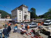 Verschoben und leicht gedreht: Die 110 Jahre alte Villa "Carmine" in Bellinzona nach der Verschiebung um 8,8 Meter. (Bild: KEYSTONE/TI-PRESS/DAVIDE AGOSTA)