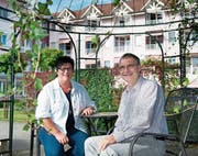 Wollen eine schnelle Lösung: Gemeinderätin Ruth Bachmann-Schärli und Heimleiter Mathias Miltenberger. (Bild: Boris Bürgisser, Schötz, 29. September 2014)