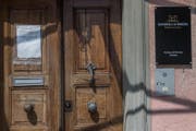 Die Türen im Schlössli Utenberg bleiben vorerst geschlossen. (Bild: Boris Bürgisser/LZ)