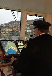 Captain René Simmen erwartet die Gäste zur Glühweinfahrt auf dem MS Schwan. (Bild: PD)