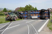 Die Unfallstelle auf der Bernstrasse in Mauensee. (Bild: Luzerner Polizei)