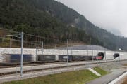 ... als auch sämtliche Güterzüge durch den neuen Gotthard-Basistunnel gefahren. Auf dem Bild: Tunnelportal bei Erstfeld. (Bild: Alexandra Wey / Keystone)