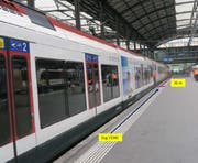 Die Unfallstelle auf dem Gleis 10 mit der S-Bahn (links) und dem Messzug (hinten). (Bild: Sust (Luzern, 11. Juli 2016))