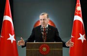 Der türkische Präsident Recep Tayyip Erdogan bei einem Anlass zum Fastenbrechen am 27. Juni in seinem Palast in Ankara. (Bild: AP/Murat Cetinmuhurdar)