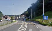 Der Unfall ereignete sich im Bereich dieses Fussgängerstreifens in Wolhusen auf Höhe der Firma Stewo. (Bild Google Maps)