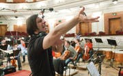 Elektrisierende Mozart-Oper: Teodor Currentzis bei den Aufnahmen im russischen Perm. (Bild: PD/SME/Aleksey Gushchin)