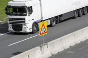 Symbolbild Lastwagen (Bild: Roland Mühlanger/Imago)