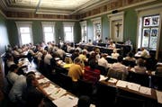 Blick in den Zuger Kantonsratssaal: Wird das Parlament der Regierung und ihrer zurückhaltenden Haltung zu den NFA-Vorstössen folgen? (Archivbild Stefan Kaiser / Neue ZZ)