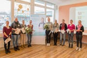 Die neun Teilnehmerinnen der Zentralschweizer Berufsmeisterschaften (von links): Jasmin Stadelmann, Alters- und Pflegeheim Sunnematte; Nadine Lustenberger, Alters- und Pflegeheim Sunnematte; Selin Müller, Betagtensiedlung Huwel; Sarah Steffen, Luzerner Kantonsspital; Simona Ziegler, Viva Luzern Eichhof; Julia Portmann, Luzerner Kantonsspital; Sandra Schönbächler, Alters- und Pflegeheim Langrüti; Barbara Wirz, Kantonsspital Obwalden und Eliane Lustenberger, Luzerner Kantonsspital. (Bild PD)