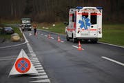 Im Einsatz standen auch der Rettungsdienst Schwyz und die Rega. (Bild: Geri Holdener, Bote der Urschweiz)