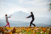 Die meisten Paare wollen eine feste Beziehung bis ans Lebensende. (Bild: Dominik Wunderli / Neue LZ)