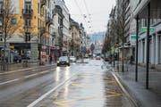 Auf der Hirschmattstrasse im Neustadtquartier gilt derzeit noch Tempo 50. (Bild: Dominik Wunderli (Luzern, 4. Dezember 2017))