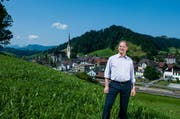 Fritz Lötscher, Gemeindpräsident von Escholzmatt-Marbach, hat den Preis entgegengenommen (Archivbild). (Bild: Roger Grütter)