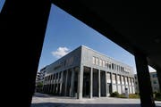 Das Zuger Kantonsgericht im Verwaltungsgebäude an der Aa in Zug. (Bild: Stefan Kaiser / Neue ZZ)