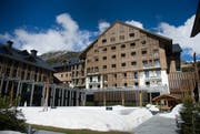 Das Hotel «The Chedi» in Andermatt. (Bild: Corinne Glanzmann (Andermatt, 14. April 2016))