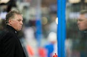 Eine harte, aber nicht gänzlich unerwartete Trennung: Doug Shedden muss nach sechs Jahren als Coach des EV Zug gehen. (Bild: Keystone)