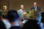 Wollen Bundesrat werden: Der Tessiner Ignazio Cassis und der Genfer Pierre Maudet (r.). (Bild: Jean-Christophe Bott/KEY (Freiburg, 25. August 2017))