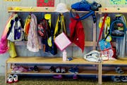Individalität ist im Montessori-Konzept gross geschrieben. (Bild: Themenbild / Neue LZ)