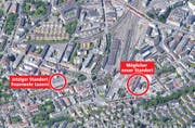 Der jetzige Standort der Feuerwehr an der Kleinmattstrasse (links). Rechts der mögliche neue Standort auf dem Areal der EWL. (Bild: maps.google.ch, Grafik: Loris Succo)