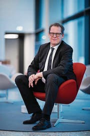 Dätwyler-CEO Dirk Lambrecht an der gestrigen Bilanzmedienkonferenz in Zürich. (Bild: Philipp Schmidli)