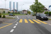 An den beiden Unfallautos entstand hoher Sachschaden. (Bild: Luzerner Polizei)