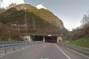 Der Taubachtunnel auf der A2 bei Erstfeld. (Bild: Google Maps)