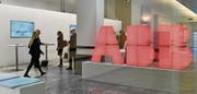 Grosse Schweizer Konzerne wie ABB haben ihren Aktionären in den letzten Jahren immer höhere Dividenden ausbezahlt. (Bild: Walter Bieri/Keystone (Zürich, 8. Februar 2017))