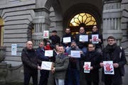 Das Referendumskomitee gegen das Budget der Stadt Luzern für 2016. (Bild: pd)