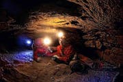 Zieht viele Forscher und Abenteurer an: das Hölloch im Muotatal. (Bild: Philipp Schmidli / Neue LZ)