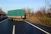 Der Unfall führte zu Rückstau. (Bild: Luzerner Polizei)